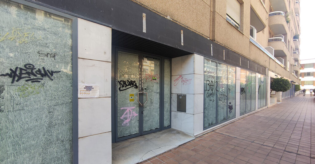 Locales y oficinas en venta en Sevilla para iniciar 2023 invirtiendo en inmobiliario | VELCASA